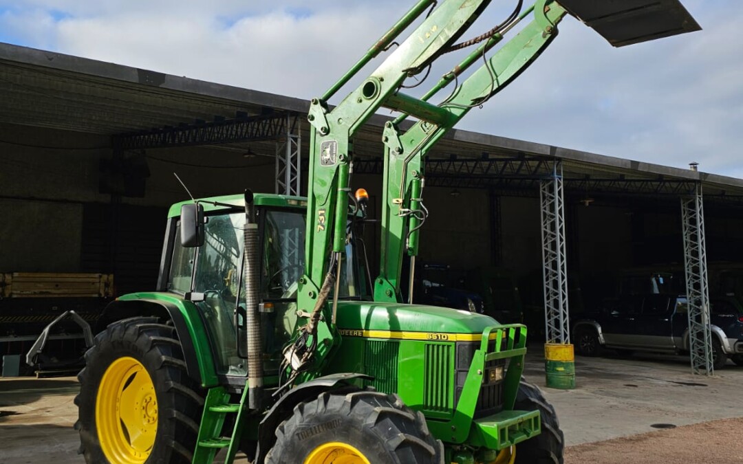 John Deere 6510