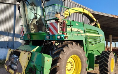 Tractor Picadora John Deere 7500 con cabezal usado